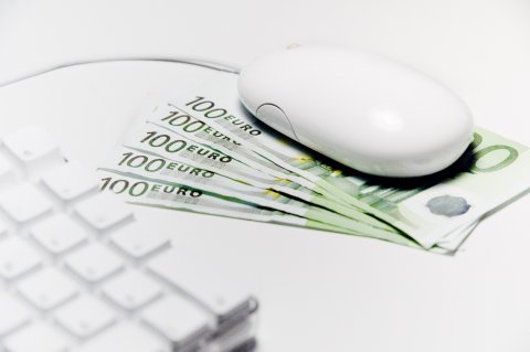 Как наиболее выгодно обменять электронные деньги?